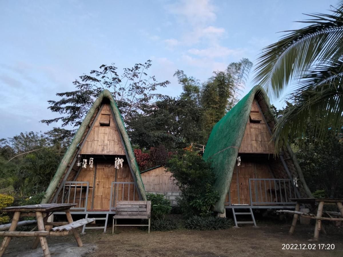 Casa De Robles Tanay Rizal Hotel Exterior photo