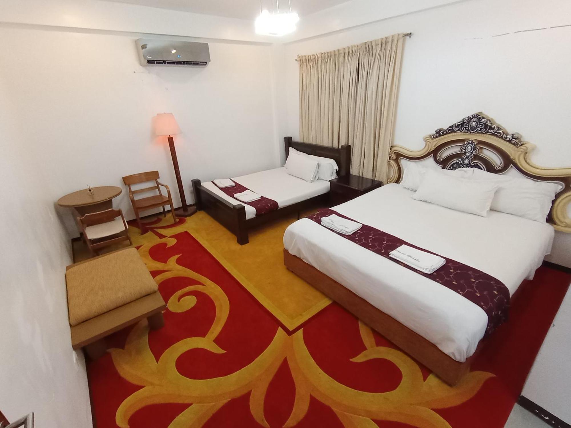 Casa De Robles Tanay Rizal Hotel Exterior photo