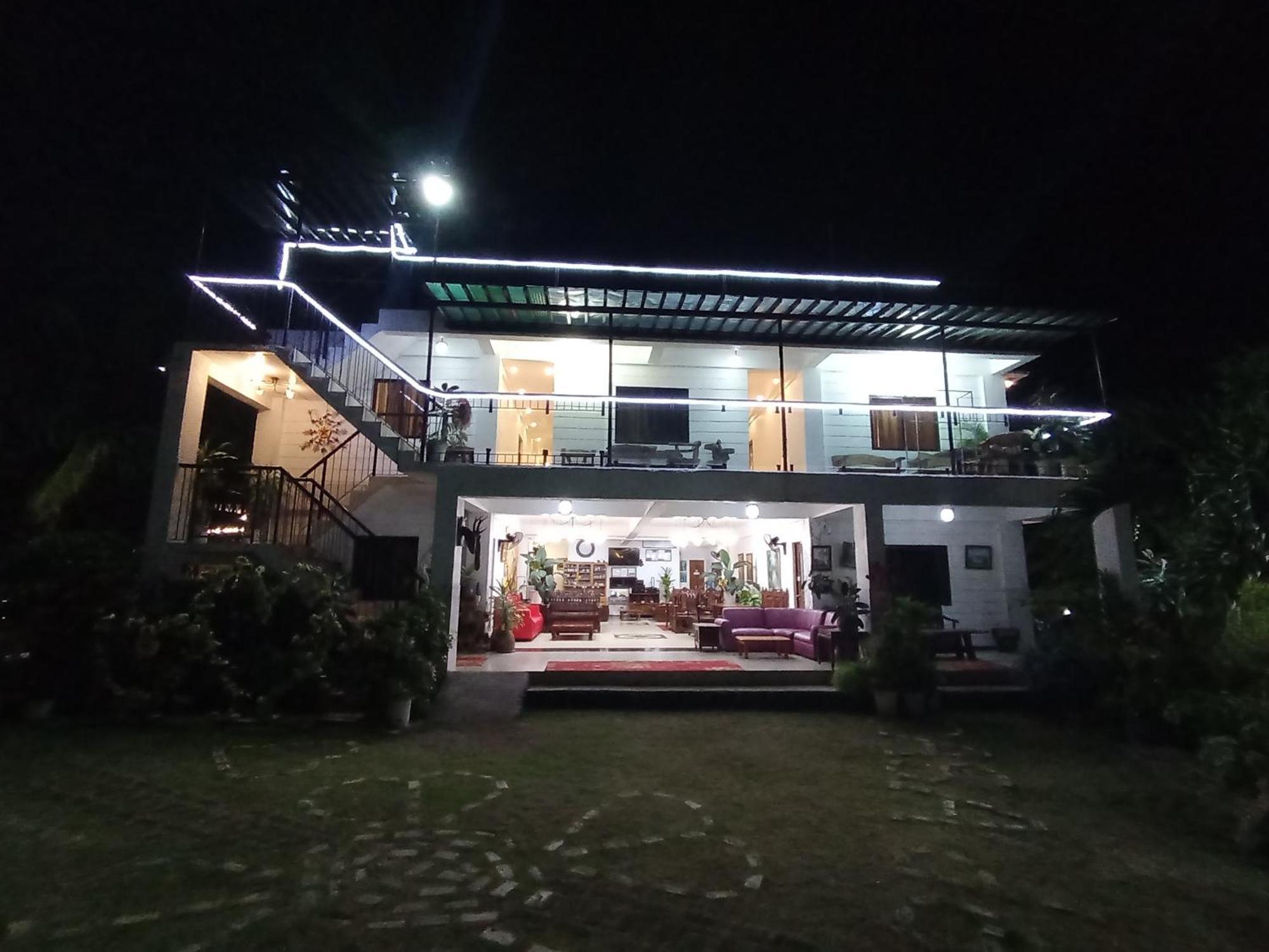 Casa De Robles Tanay Rizal Hotel Exterior photo